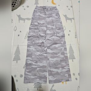 Wild Fable Light Gray Camouflage Pants